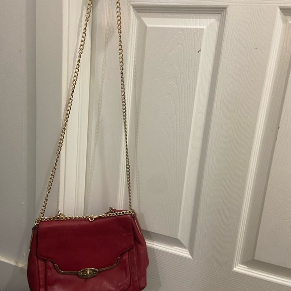 Coach Burgundy Leather Bag with Gold Chain - Picture 6 of 9